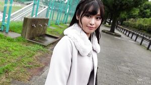 240TOKYO-462 A Bright And Lively Girl With A Beautiful Face, She Moved To Tokyo Two Years Ago As A Freelancer