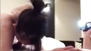 女子学生ボディービルダー