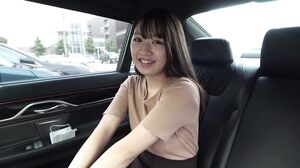 可愛い娘と車で 1
