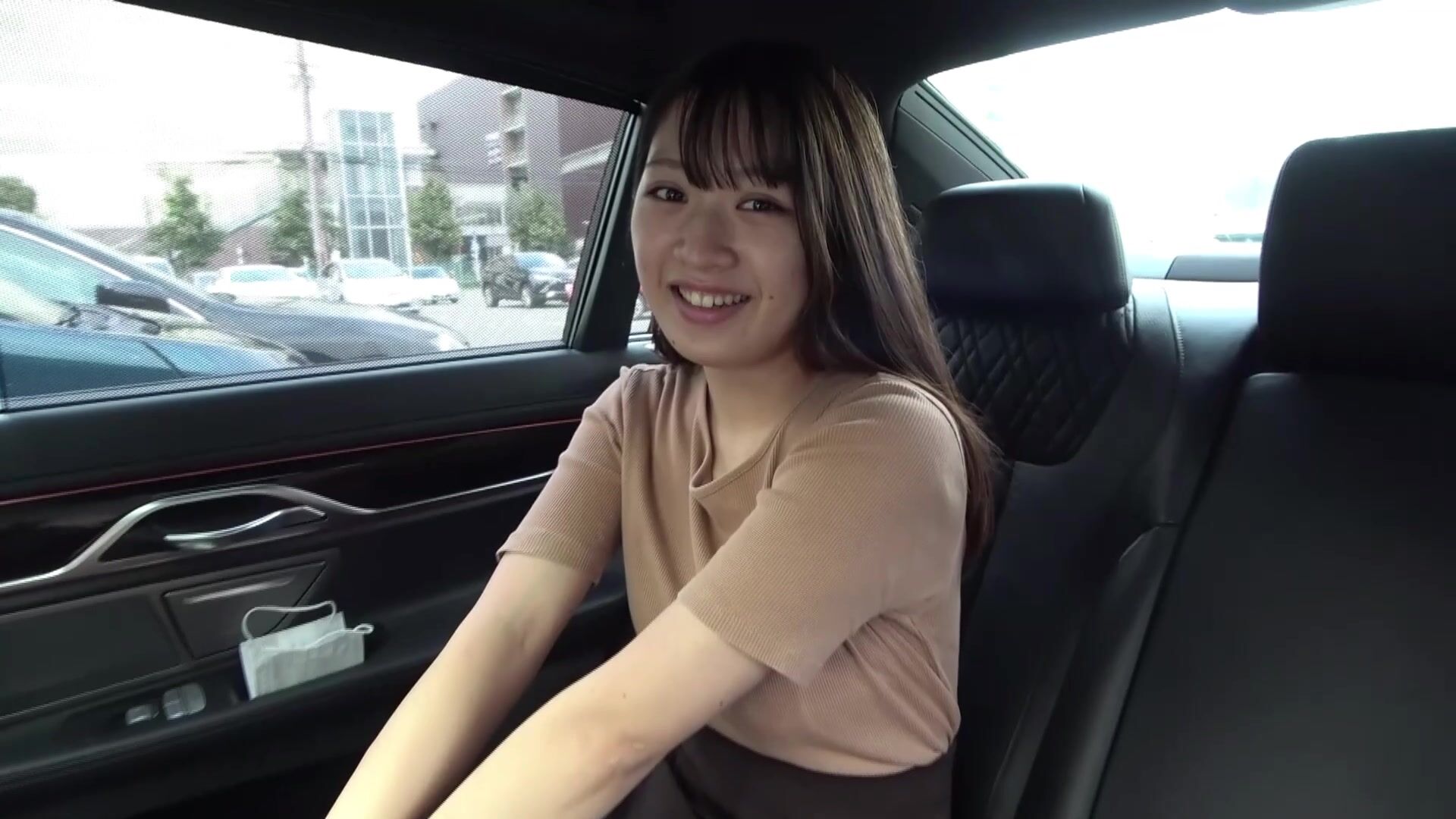 可愛い娘と車で 1