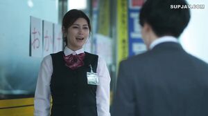 DLDSS-563 開店前の‘すずめさん’は忙しい…。 美乃すずめ