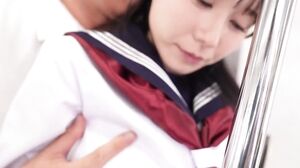 HMN-920 電車通勤中、こっそり痴●中出しさせてくれる教え子の五日市さん 五日市芽依