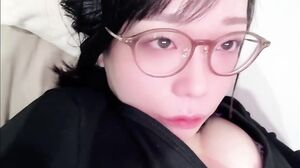 巨乳