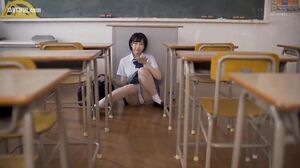 STARS-308 A School Girl Trio Who Hears That An Educational Trainee Is A Big Cock