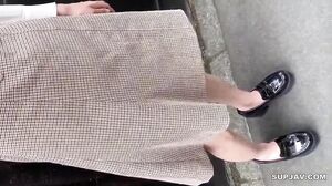 初撮り】某領事館女子奥様でシークレットな動画です「声はあまり出たくないです」