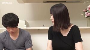 HUNTB-405 I'm A Virgin, But I'm Usually A Super Strict Mother, And I'm Going To Have Sex With My Sister!