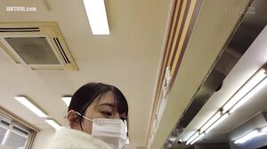 STARS-622 A Phantom Beautiful Girl Who Could Only Shoot One Hatsume 19 Years Old AV DEBUT